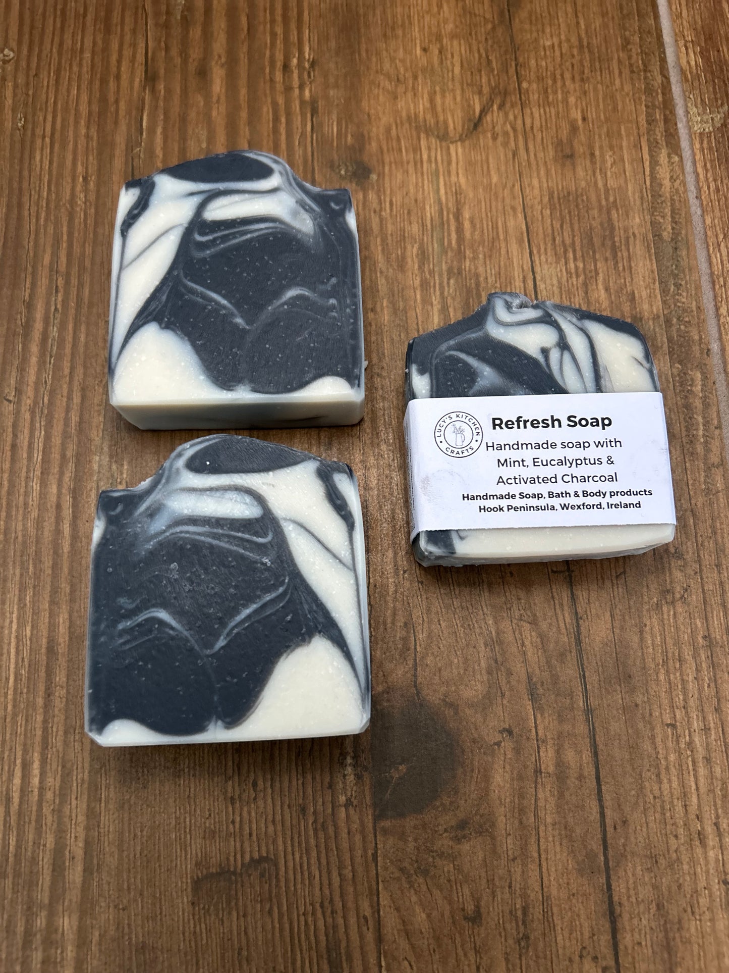 Refresh - Mint, Eucalyptus & Activated charcoal soap