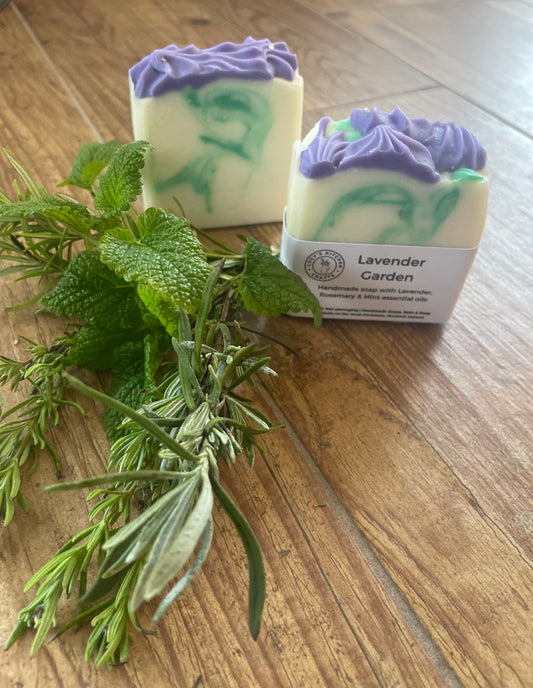 "Lavender Garden"- handmade soap with a blend of essential oils (Lavender, Rosemary & Mints)