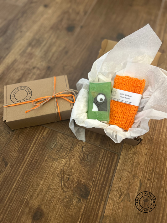 The Puffin soap set - (Grapefruit essential oil)